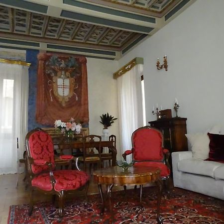 דירות Palazzo Lauri ספולטו מראה חיצוני תמונה