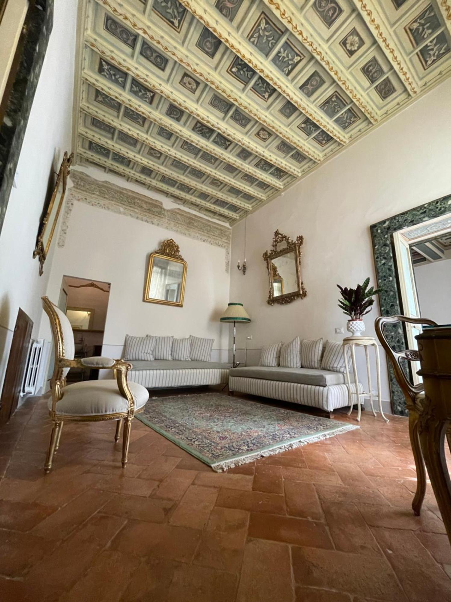 דירות Palazzo Lauri ספולטו מראה חיצוני תמונה