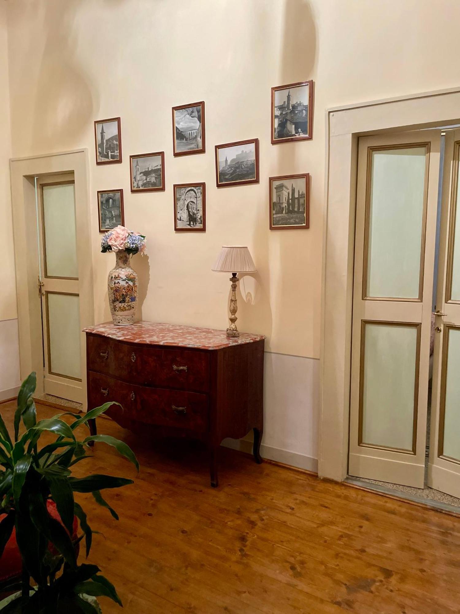 דירות Palazzo Lauri ספולטו מראה חיצוני תמונה